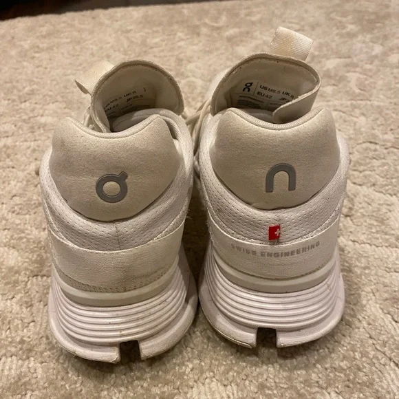 On Cloudnova. - Picture 3 of 3